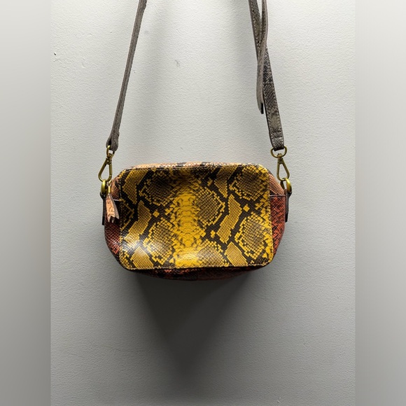 Madewell Transport Snakeskin Crossbody Purse - Picture 6 of 9